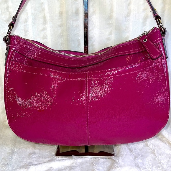 Coach Chelsea Patent Fuchsia Leather - Picture 4 of 12